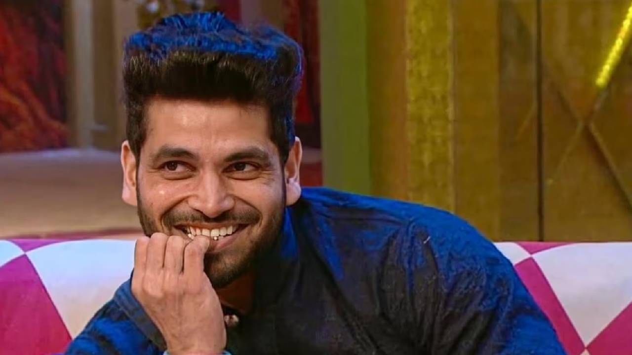 शिव ठाकरे म्हणाला की, बिग बॉस मराठीनंतर मला एका इव्हेंटला जायचे होते, ज्यासाठी मला कपड्यांची गरज होती. कपड्यांचे माप घेण्यासाठी मी एका स्टुडिओत गेलो. पण तेथील एक व्यक्ती मला कपडेच दाखवत नव्हता.