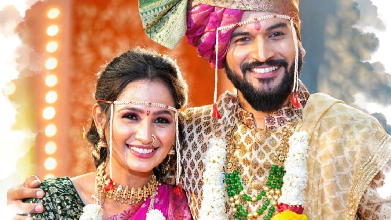 'मन धागा धागा जोडते नवा' ही मालिका दररोज संध्याकाळी 6.30 वाजता स्टार प्रवाह वाहिनीवर प्रेक्षकांच्या भेटीला येते. या मालिकेत दिव्या पुगावकर आणि अभिषेक राहाळकर यांच्या मुख्य भूमिका आहेत.  