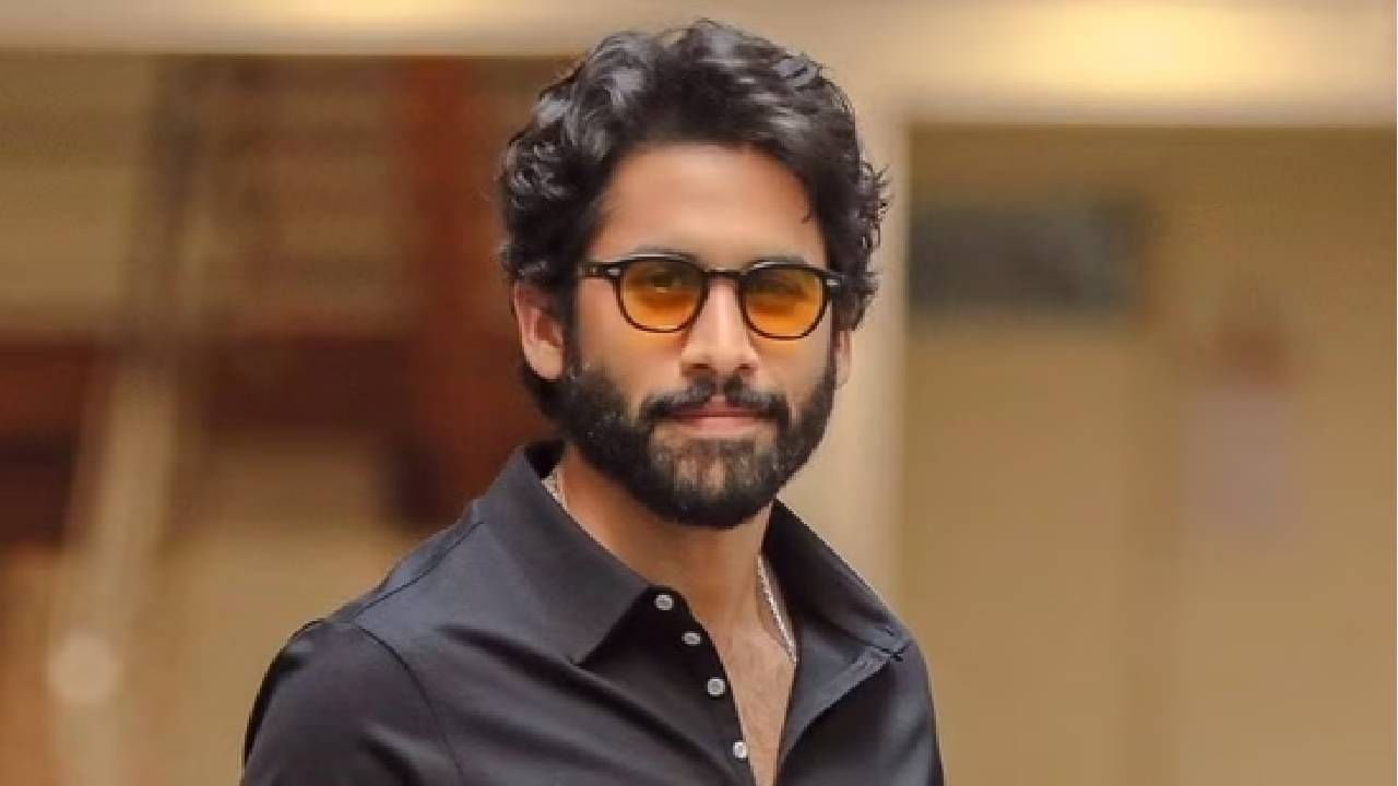 दोघांनीही फिरायला गेलेले वेगवेगळे फोटो हे सोशल मीडियावर शेअर केले आहेत. मात्र, दोघांचेही फोटोचे लोकेशन एकच दिसत आहेत. यामुळे हा अंदाज लावला जातोय की, दोघे एकसोबतच फिरण्यासाठी गेले.