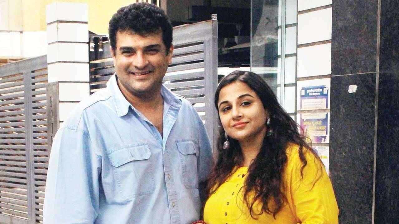 पती सिध्दार्थ राॅय कपूरला विद्या बालनने फोन केला. विद्या म्हणाली की, सिध्दार्थ मी आज एका खूप चांगल्या गायकाचे गाणे ऐकले आहे.