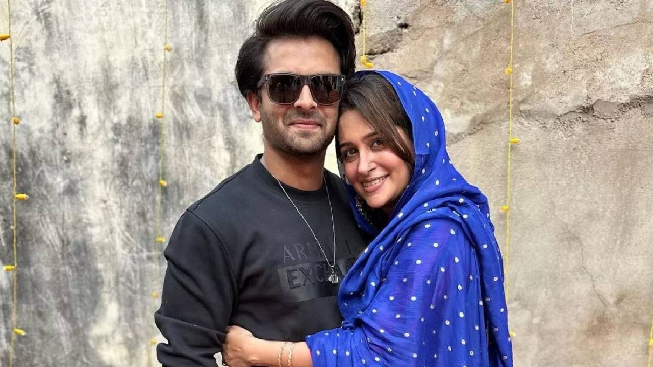 दीपिका पादुकोण हिने तिच्या आतापर्यंतच्या करिअरमध्ये अनेक हिट मालिकांमध्ये महत्वाच्या भूमिका केल्या आहेत. दीपिकाची जबरदस्त अशी फॅन फाॅलोइंग बघायला मिळते.