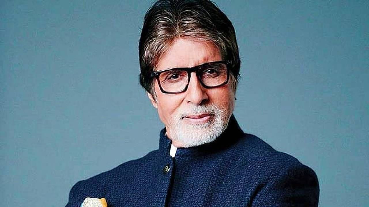 चित्रपट रिलीज होण्याच्या अगोदरच अमिताभ बच्चन यांनी मोठा धमाका केल्याचे म्हणावे लागेल. अमिताभ बच्चन यांचे एका मागून एक चित्रपट रिलीज होताना दिसत आहेत.