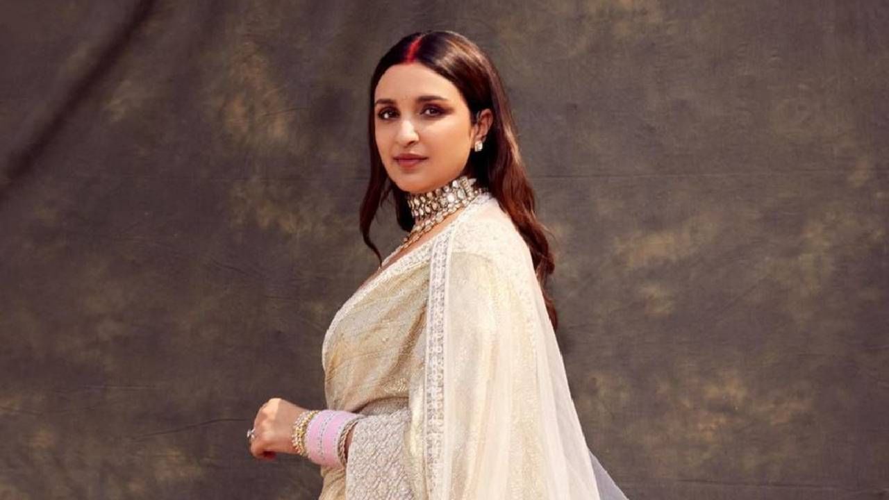 परिणीती चोप्रा हिने एक मुलाखत दिली. या मुलाखतीमध्ये परिणीती चोप्रा म्हणाली की, मी चमकीला या चित्रपटासाठी 16 किलो वजन वाढवले.