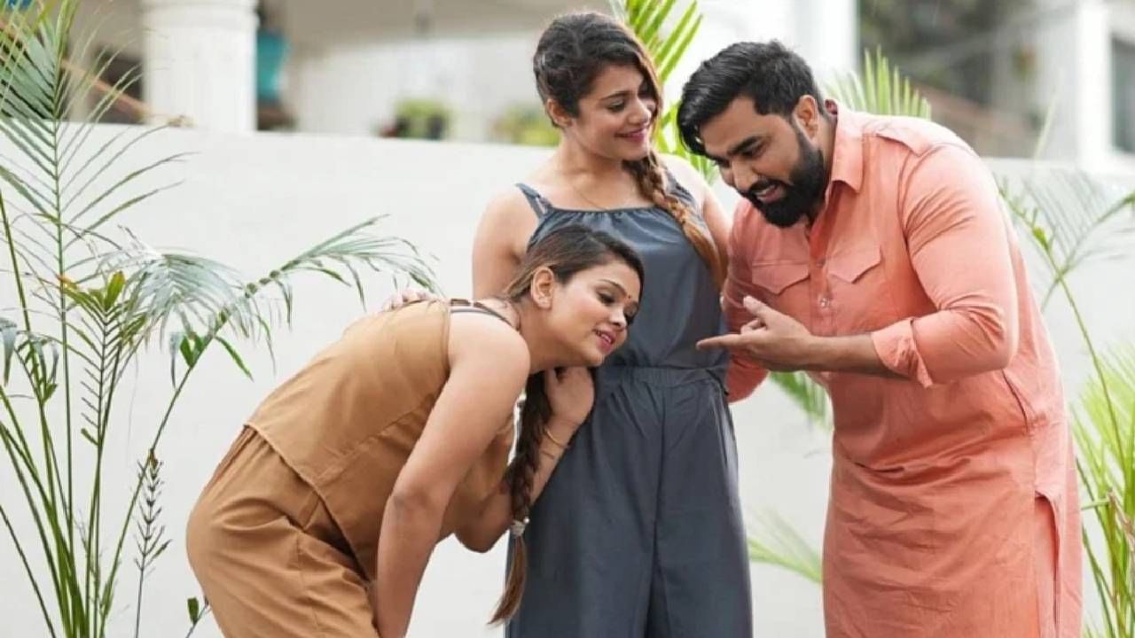 बिग बॉसच्या घरात असतानाही माझ्यात आणि कृतिकामध्ये भांडणे होतील. परंतू, आमच्यात जास्त वाद होत नाहीत. कारण आम्ही दोघी एकमेकींना जास्त समजून नक्कीच घेतो. पायल म्हणाली की, माझ्या कुटुंबियांना वाटते की, बिग बॉस मीच जिंकेल.