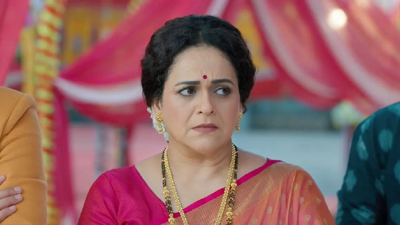 दुसरीकडे शिवा तिच्या मित्राच्या आणि बहिणीच्या लग्नात फक्त एक सावली बनून भाग घेत आहे. एक अशी सावली जी आशुचं लग्नकार्य निर्विघ्न पार पडेल यासाठी पूर्ण तयारी करत आहे. पण नशिबाशी आजपर्यंत कोणीही लढू शकलं नाही.