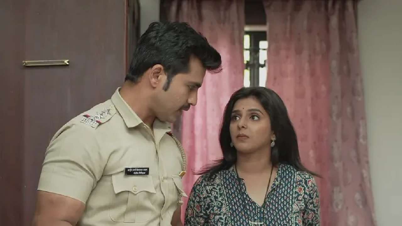 इकडे अमोल त्याचं रेखाचित्र पूर्ण करतो आणि अप्पी आणि अर्जुनला दाखवतो. गेल्या सात वर्षांत त्यांनी काय गमावलं हे दोघांच्या लक्षात येतं. अप्पी आणि अर्जुन दोघांचेही डोळे पाणावतात.  