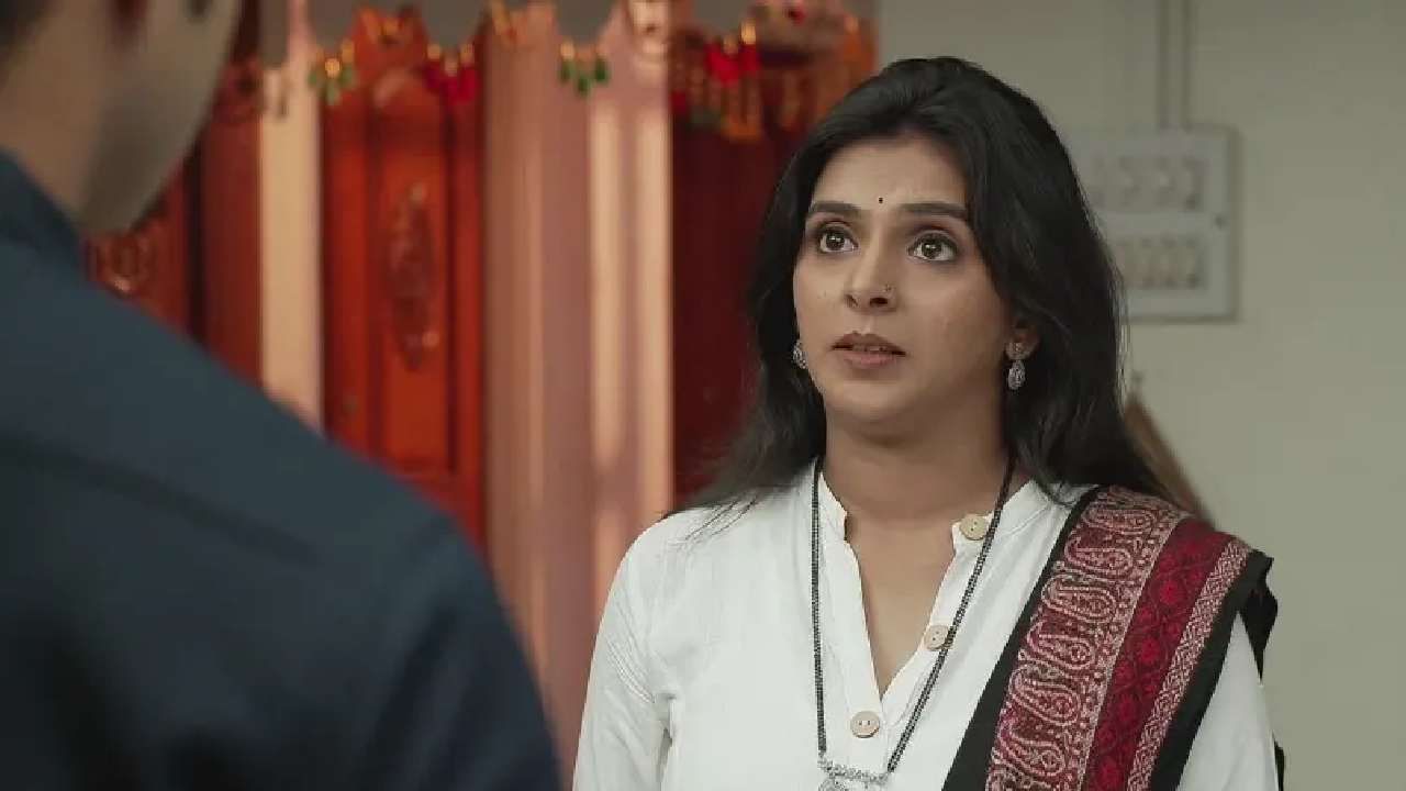 दरम्यान, अप्पी आणि अर्जुन यांच्यातील जवळीक हळूहळू वाढत आहे. तेव्हा रुपाली आर्याला सांगते की 