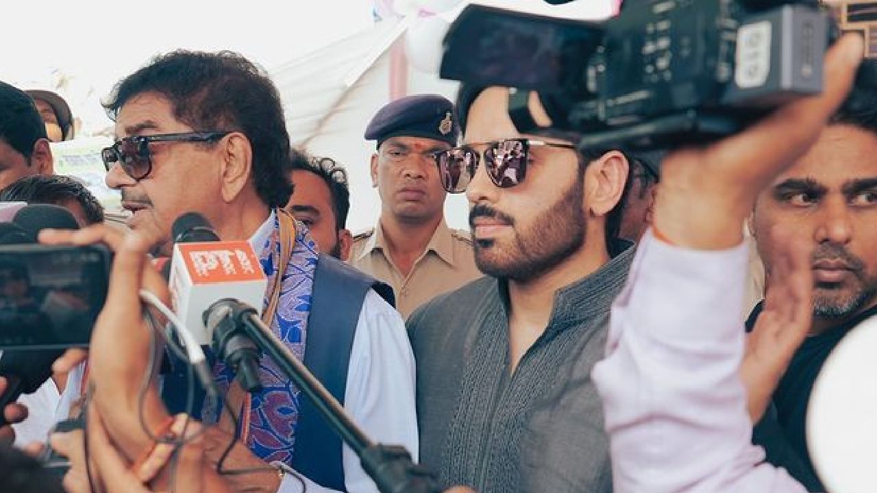2020 मध्ये लवने राजकीय क्षेत्रात पाऊल ठेवलं. वडिलांच्या पावलांवर पाऊल ठेवत त्याने निवडणूकसुद्धा लढवली होती. बिहारच्या बांकीपूर विधानसभा मतदारसंघातून त्याने काँग्रेसतर्फे निवडणूक लढवली होती. मात्र भाजपच्या नितीन नबिन यांनी त्याचा पराभव केला.