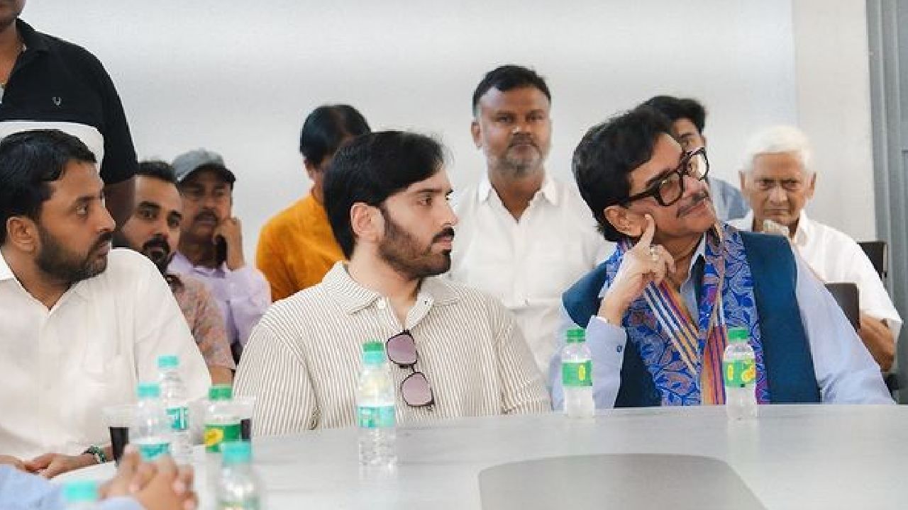 लव सिन्हा हा सोनाक्षीचा मोठा भाऊ आहे. त्याने वेबस्टर युनिव्हर्सिटीमधून 2004 मध्ये स्कूल ऑफ मास कम्युनिकेशनमधून पदवी संपादित केली आहे. लवने बॉलिवूडमध्ये आपलं नशीब आजमावलं होतं. 2010 मध्ये 'सदियाँ' या चित्रपटातून त्याने पदार्पण केलं होतं. याशिवाय तो जे. पी. दत्ता यांच्या 'पलटन'मध्येही झळकला होता.