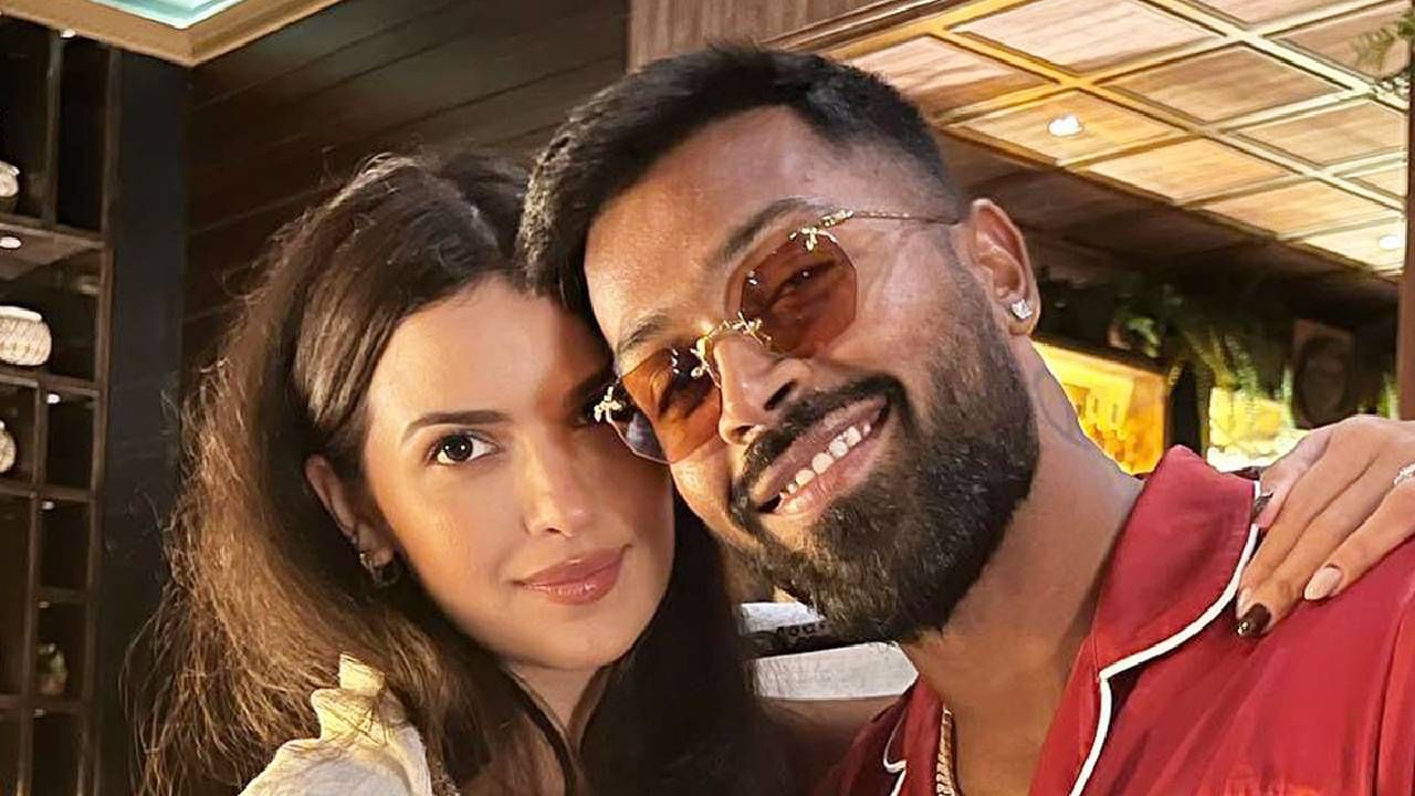 कारण मला ते तुमच्या सर्वांसोबत शेअर करायचे होते. परमेश्वरच तुमच्याबरोबर असेल. तो तुम्हाला कधीही सोडणार नाही. घाबरू नका किंवा निराश होऊ नका.