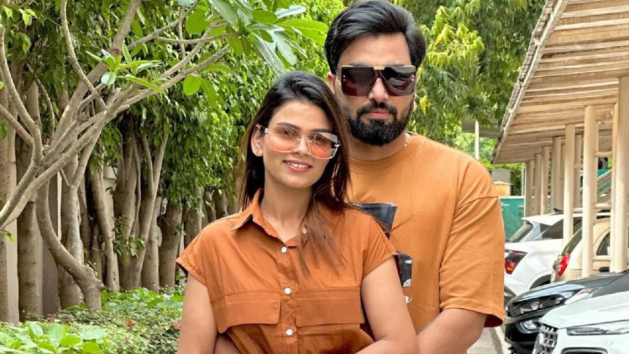 हेच नाहीतर पायल हिच्याबद्दल चुकीचे बोलत आहेत. हे सहन न झाल्याने आता पायलने एक व्हिडीओ शेअर केलाय. या व्हिडीओमध्ये पायल मलिक ही ढसाढसा रडताना दिसत आहे.