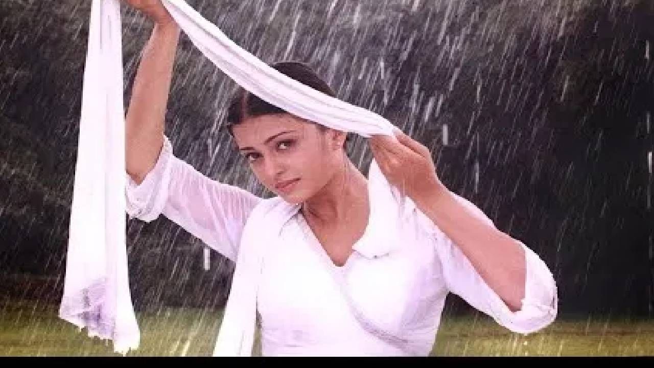 'ताल' हा ऐश्वर्या रायच्या करियरमधील एक हिट चित्रपट आहे. सुभाष घई यांनी हा चित्रपट दिग्दर्शित केलेला. तिच्यासोबत अनिल कपूर आणि अक्षय खन्ना या दोघांनी चित्रपटात मुख्य भूमिका साकारलेली.