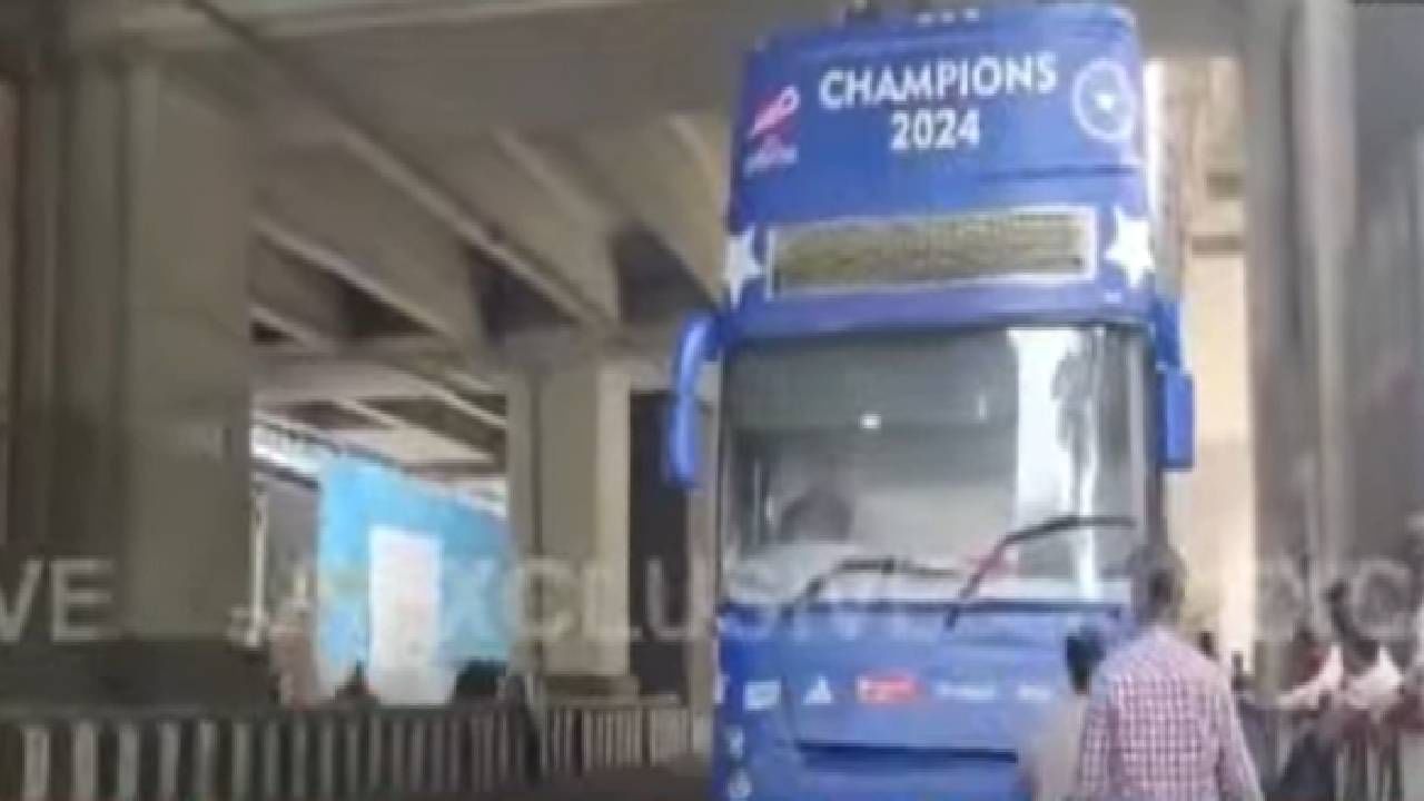 स्टार स्पोर्ट्स नेटवर्कच्या स्टार स्पोर्ट्स 1 आणि स्टार स्पोर्ट्स 1 हिंदी या क्रीडा वाहिन्यांवर सकाळी 9 वाजल्यापासून व्हिक्ट्री परेडपर्यंतच्या टीम इंडियाच्या सर्व घडामोडी पाहता येतील.