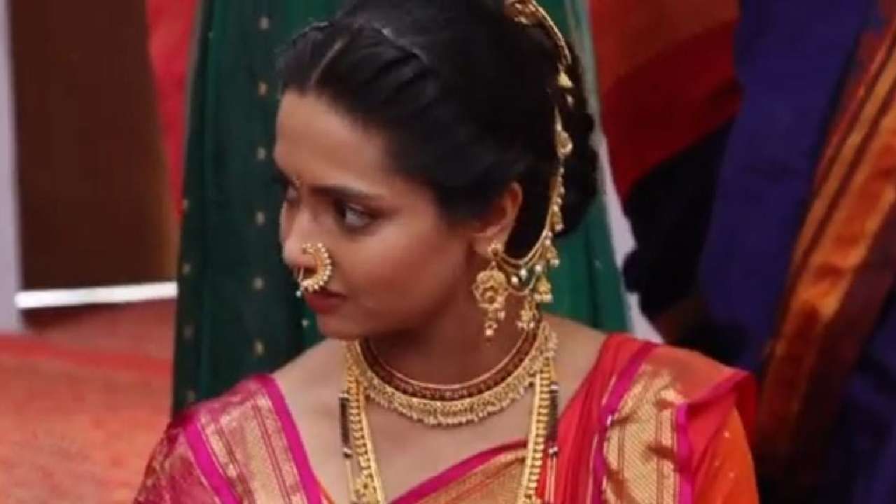 ती लीलाची माफी मागते. पण पूजा लीलाकडून विक्रांतसोबत बोलायला थोडा वेळ मागून घेते. इकडे मंगळागौरीत लीला आणि तीन सुनांचं जंगी भांडण होतं. त्यामुळे सरोजिनी आई हा कलह थांबवण्यासाठी लीला आणि एजेला देवदर्शनाला पाठवते.