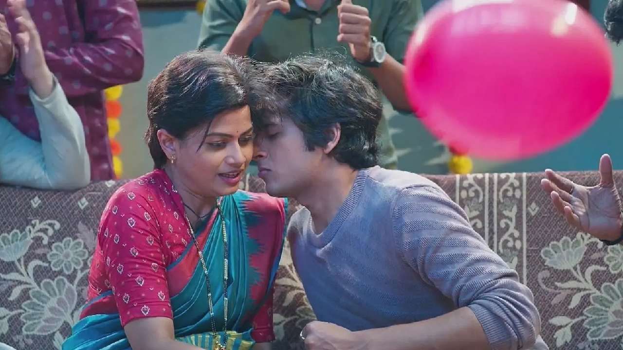 आशुला रात्रभर झोप येत नाही. असं काय होत ज्याने आशुची झोप उडते? शिवा साडीत पहिल्यांदाच गॅरेजमध्ये येते. पण आशु सकाळपासून गायब आहे हे शिवा आणि सर्वांच्या लक्षात येतं.  