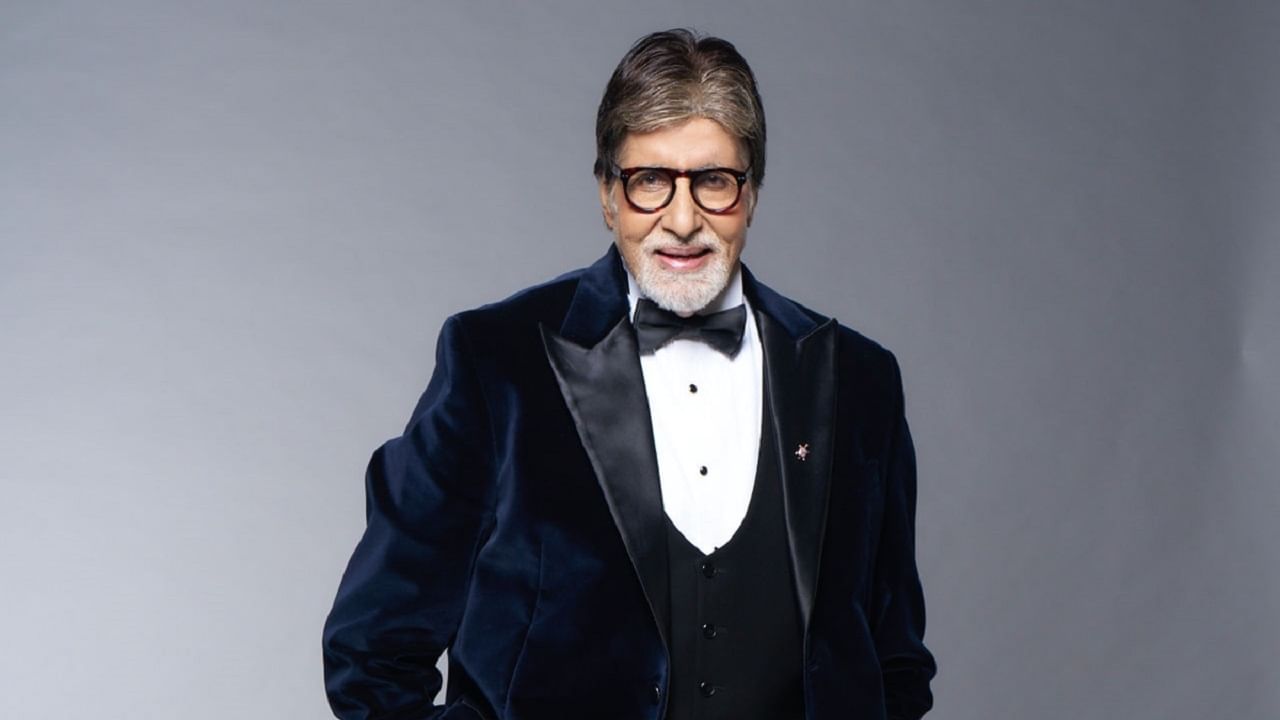 अमिताभ बच्चन यांच्याकडे देखील अनेक ठिकाणी प्रॉपर्टी आहे. बिग बी यांनी आलिशान डुप्लेक्स अभिनेत्री कृती सनॉन हिला 10 लाख रुपये महिना भाड्याने दिला आहे.