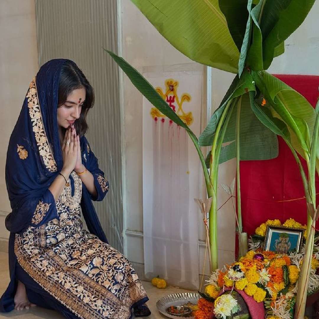 गेल्या वर्षी अनुष्काची कोरियन पर्यटनाची मानद राजदूत म्हणून नियुक्ती करण्यात आली. ती 'एशिया' नावाच्या तिच्या पहिल्या कोरियन चित्रपटासाठी शूटिंगदेखील करत आहे.