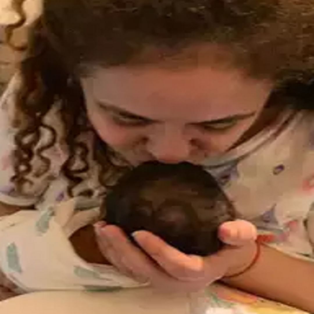 असंच काहीस घडलं होतं हिंदी मालिकांमधून काम करणाऱ्या अभिनेत्री वंदना सजनानी खट्टर यांच्यासोबत. बाळाला जन्म देण्यासाठी त्यांना अनेक अडचणींचा सामना करावा लागला होता.