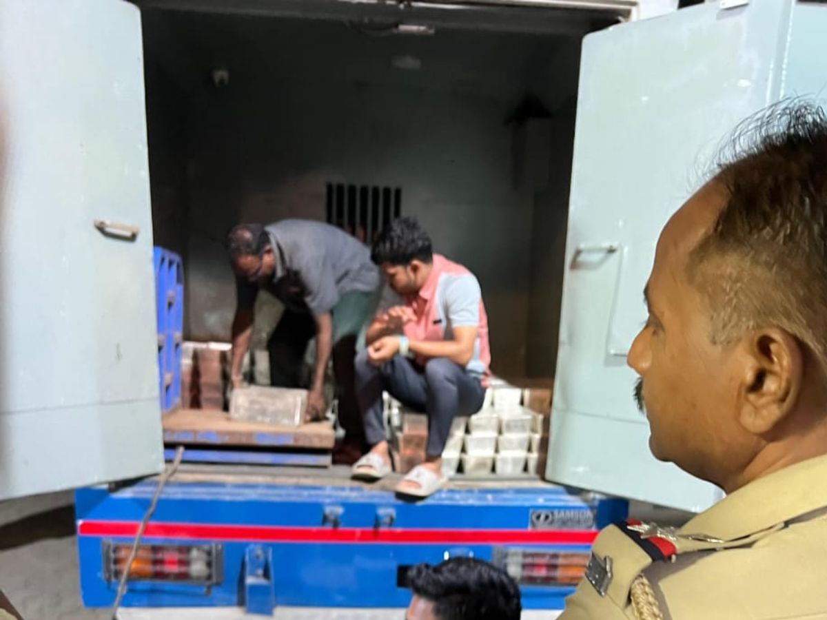 या प्रकरणात आता निवडणूक आयोग, इन्कम टॅक्स विभाग आणि पोलिसांकडून पुढील तपास सुरू असल्याची माहिती समोर येत आहे.