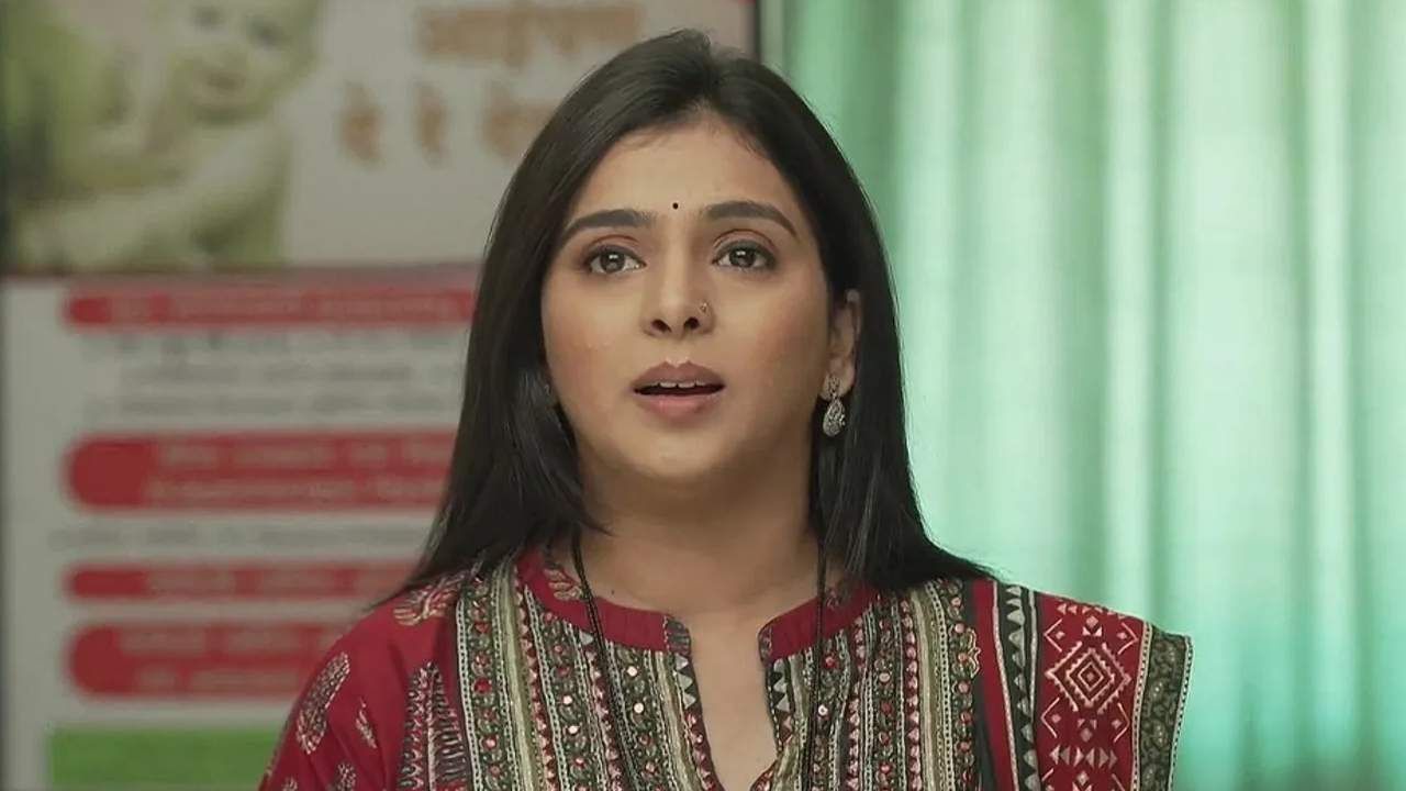 ते सगळे घर सजवतात, पूजाविधी करतात, पण वातावरणात पुन्हा गंभीरता येते, जेव्हा अप्पी आणि अर्जुन अमोलला डॉक्टरांकडे घेऊन जातात. डॉक्टर त्यांना केमोथेरपी हा एकमेव उपाय असल्याचं सांगतात.