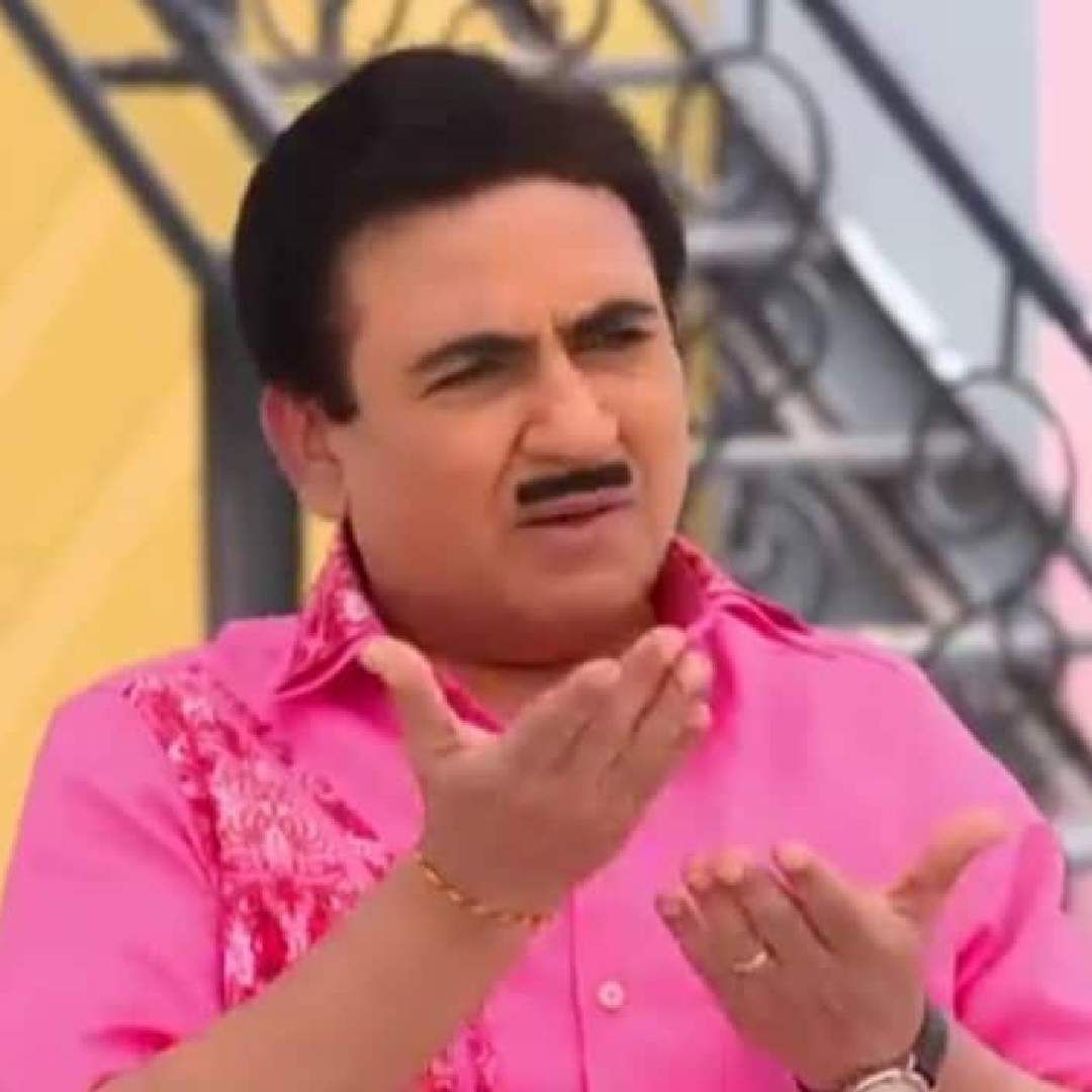 या मालिकेत जेठालाल चंपकलाल गडाची भूमिका अभिनेते दिलीप जोशी साकारतात. त्यांच्या या भूमिकेला प्रेक्षकांकडून भरभरून प्रेम मिळतं. ते एका एपिसोडसाठी 1.5 लाख रुपये फी घेतता. त्यांची एकूण संपत्ती जवळपास 43 कोटींच्या घरात आहे.