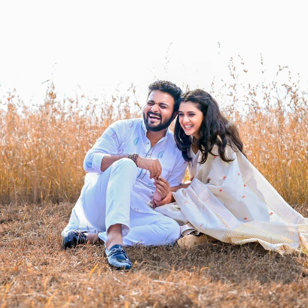 रिलेशनशिप जाहीर केल्यानंतर आता किरण आणि वैष्णवी साखरपुडा आणि लग्न कधी करतायत, असा प्रश्न चाहत्यांना पडला आहे.  