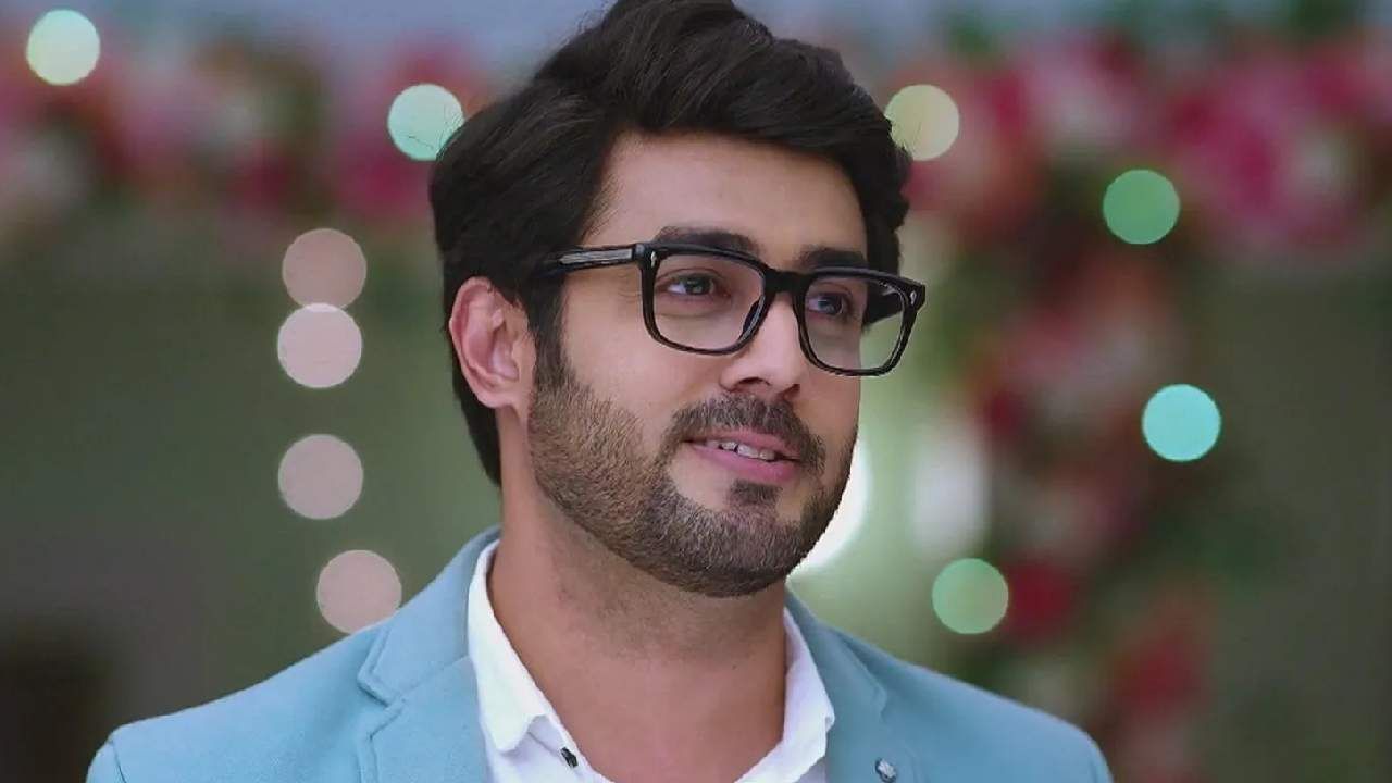 'पुन्हा कर्तव्य आहे' ही मालिका दररोज रात्री 9.30 वाजता झी मराठी वाहिनीवर प्रेक्षकांच्या भेटीला येते. या मालिकेत अक्षय म्हात्रे आणि अक्षया हिंदळकर मुख्य भूमिका साकारत आहेत.