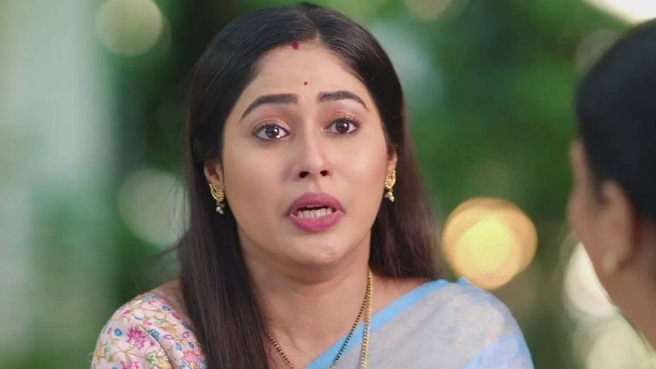 ती त्या गिफ्टच्या शोधात आहे. लकी वसूच्या भीतीचा आनंद करतोय, पण अचानक वसू त्याला सुनावते, की “मला तुझा भूतकाळ माहितीये.” यामुळे लकीला जयश्रीच्या खोलीतून तो फोटो परत घ्यावा लागतो.  
