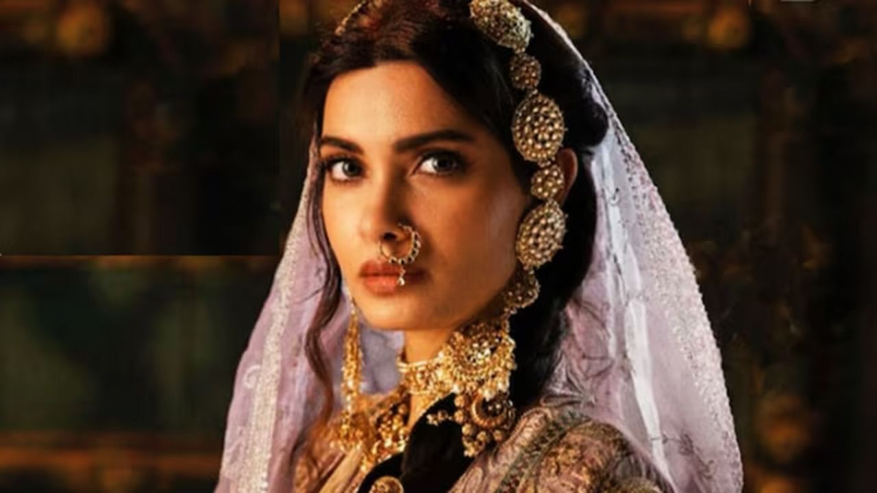 संभा अपनी मैत का जश्न मनाकर चला गया और हमें छोड गया अपनी जिंदगी का मातम मनाने... अकबरच्या मुलीच्या भूमिकेत अभिनेत्री डायना पेंटी हिचा डायलॉग