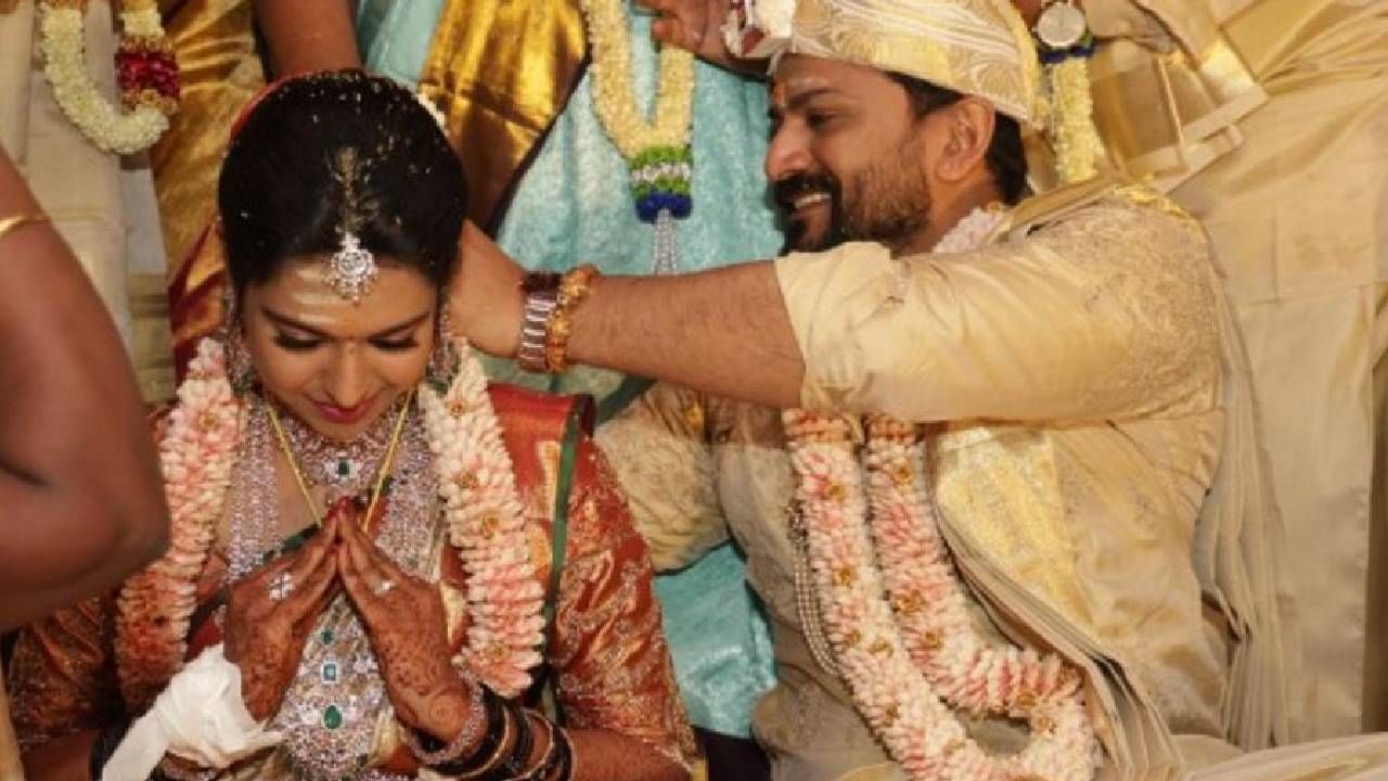 दाली धनंजय याने अल्लू अर्जुन आणि रश्मिका मंदानाच्या 'पुष्पा 2' या चित्रपटात जाली रेड्डी ही खलनायकी भूमिका साकारली होती. तो लवकरच 'उत्तरकांड' या कन्नड चित्रपटातून प्रेक्षकांच्या भेटीला येणार आहे.