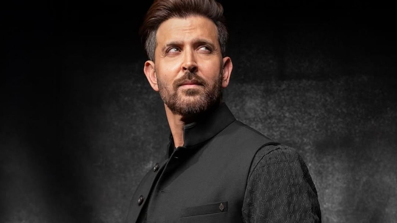 अभिनेता हृतिक रोशन देखील भाड्याच्या घरात राहतो. हृतिक महिन्याला तब्बल 8.85 लाख रुपये भाडं भरतो. हृतिक कायम त्याच्या खासगी आयुष्यामुळे चर्चेत राहतो. 