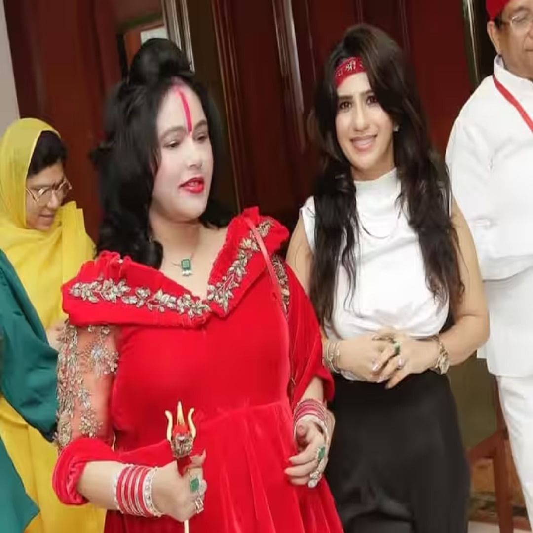 सध्या राधे माँची सून मेघा भूपेंद्र सिंह चर्चेत आहे. ज्यांच्या एका मुलाखतीच्या अनेक क्लिप्स सोशल मीडियावर व्हायरल होत आहेत.