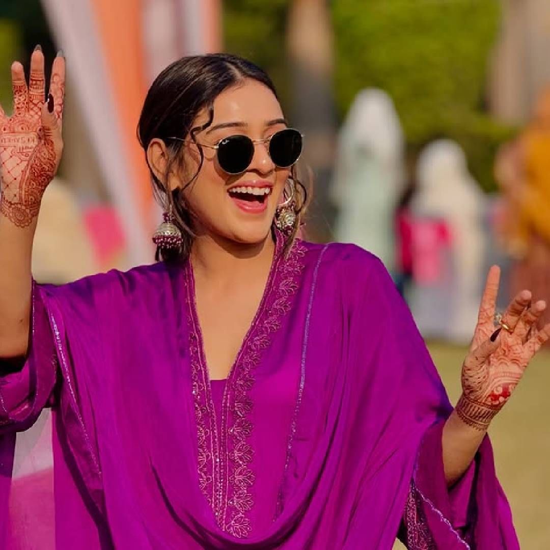 या व्हिडीओमध्ये महवश म्हणते,