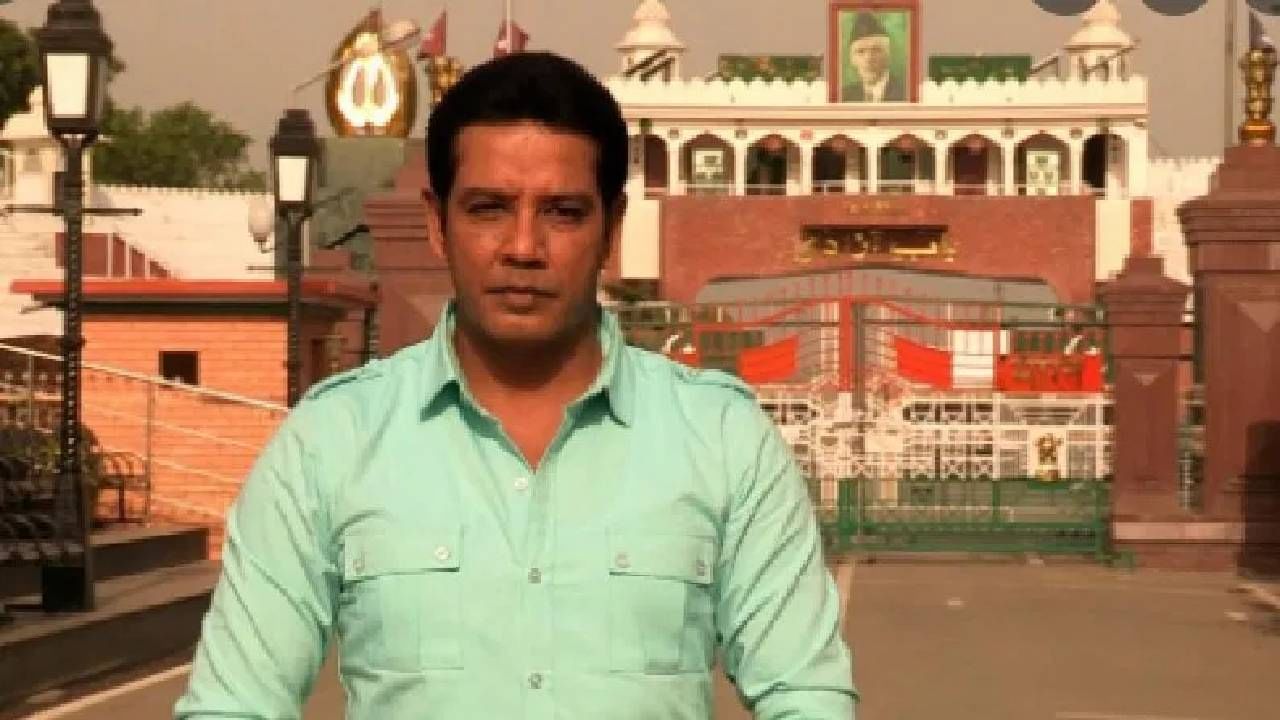 एकदा ऋतूने अनुपचे कॉल डिटेल्स काढले होते. तेव्हा तिला जुहीविषयी कळाले. ते दोघेही बराच काळ फोनवर बोलत असल्याचे तिला समजले.