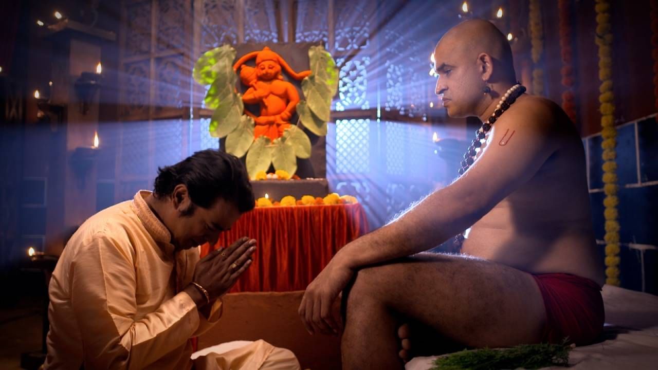 मारुती आणि भीमाच्या ऐतिहासिक भेटीचं प्रभावी रिक्रिएशन या विशेष भागात दाखवण्यात येणार आहे, ज्यामुळे स्वामींच्या शक्तिरूपाचं तेजस्वी दर्शन घडणार आहे. अवधूतला अखेर स्वामींमध्ये हनुमंताचे तत्व जाणवतं आणि तो त्यांच्या पायाशी नतमस्तक होतो.