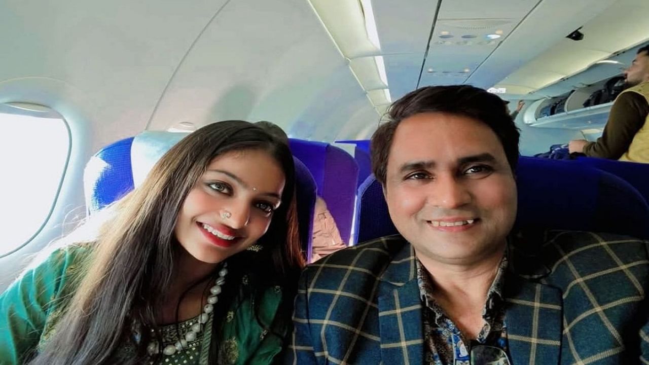 याच दरम्यान, मोनालिसा हिने एका मुलाखतीत धक्कादायक दावा केला आहे. समोज मिश्रासोबत हॉटेलमध्ये थांबाल्याची कबुली मोनालिसा हिने दिली आहे.