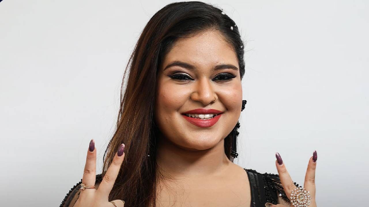 मानसीसोबतच स्नेहा शंकरलाही शोमधून मोठी ऑफर मिळाली. याआधी टी-सीरिजच्या भूषण कुमार यांनी तिच्यासोबत रेकॉर्डिंग कॉन्ट्रॅक्ट केला होता. शिवाय तिला 5 लाख रुपये बक्षीसदेखील मिळालं आहे.