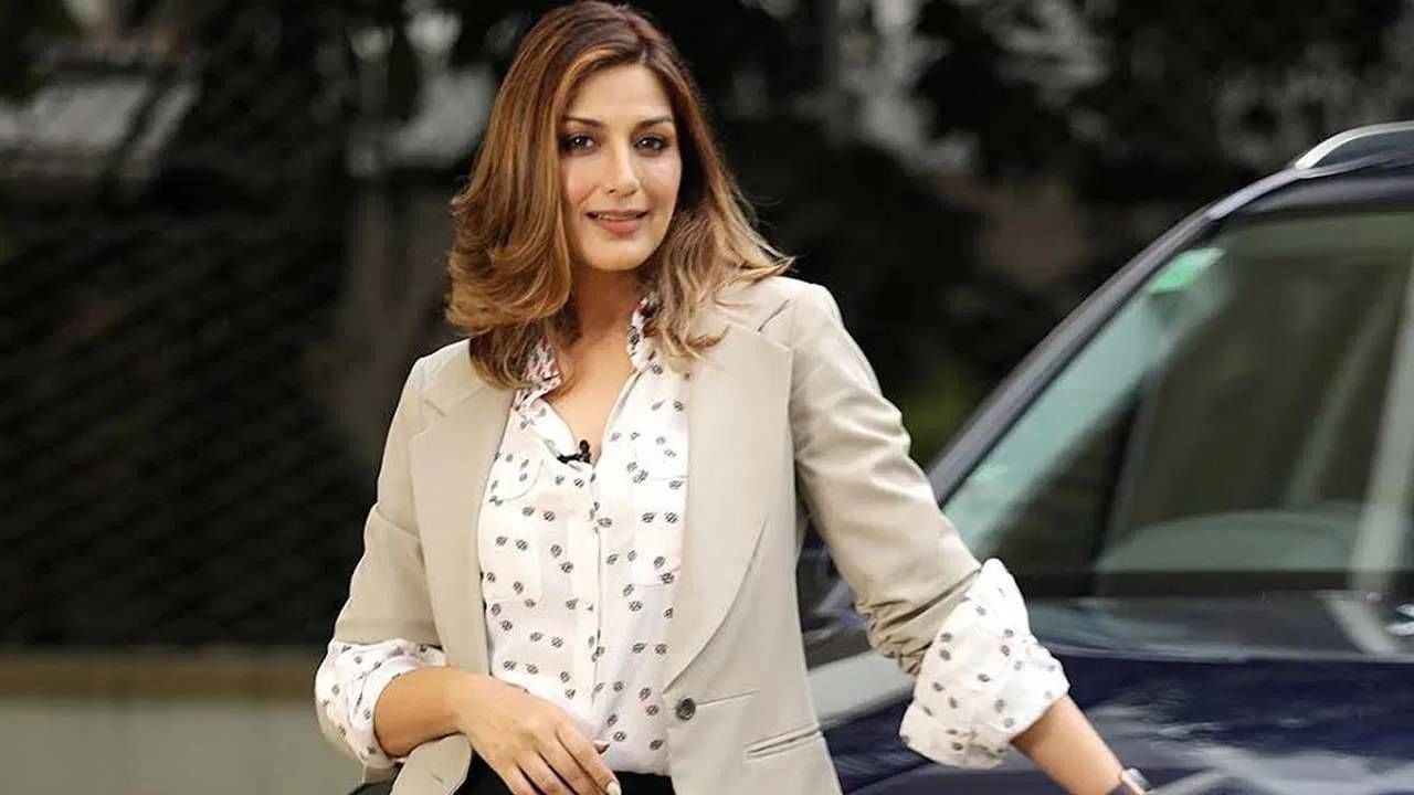 सोनालीने 'प्रीत्से' या कन्नड चित्रपटात काम आले आहे. या चित्रपटात शिवराज कुमार आणि उपेंद्र मुख्य भूमिकेत आहेत. या चित्रपटात सोनालीने देखील महत्त्वाची भूमिका साकारली आहे. या चित्रपटाच्या वेळी सोनालीला वाईट अनुभव आला. त्यानंतर तिने मोठा निर्णय घेतला.