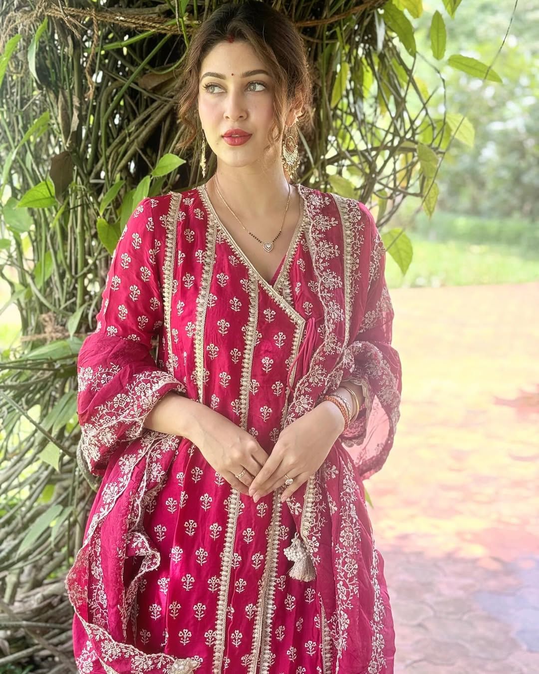 त्यानंतर तिने काही तेलुगू चित्रपटांत तसेच पृथ्वी वल्लभ, दास्तान ए मोहब्बत सलीम अनारकली, इश्क में मरजावां आदी मालिकांत काम केले.