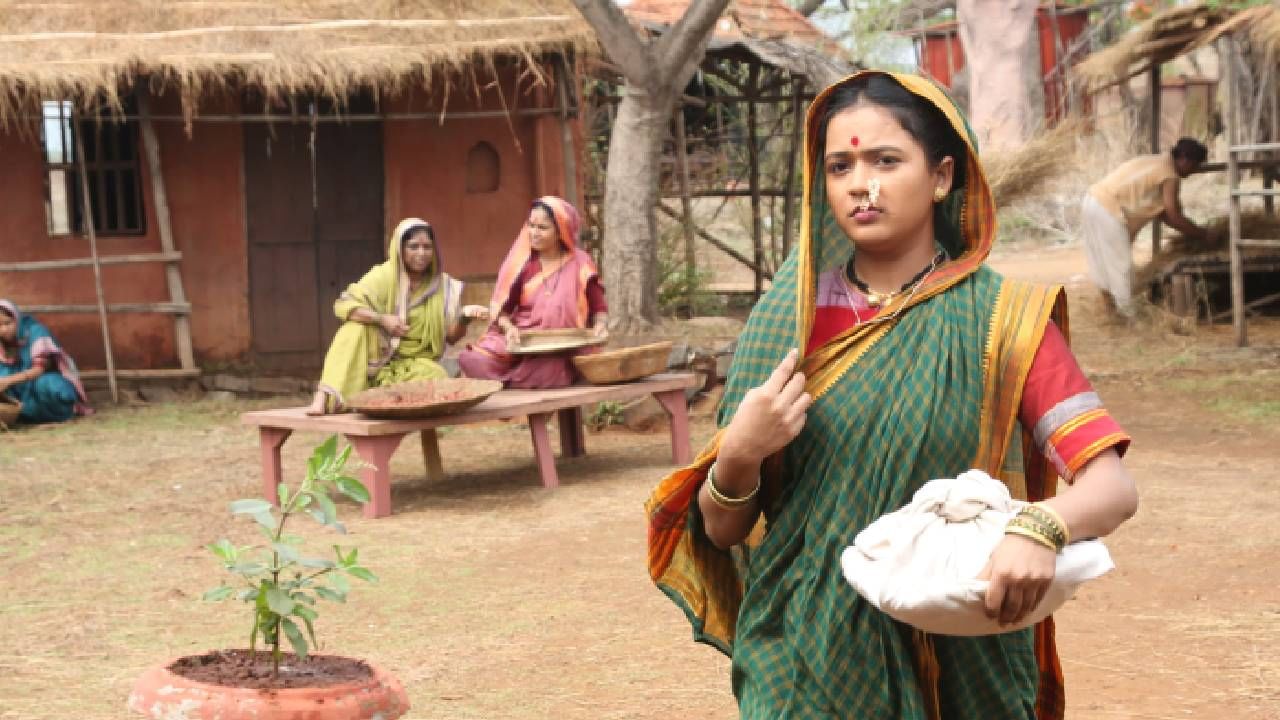 बाळरूप हे केवळ निरागसतेचं नव्हे तर साक्षात शक्तीचं प्रतीक आहे. एक असुरविनाशासाठी आवश्यक असलेलं नवसृजन. ही अनुभूती, त्यामागचं आध्यात्मिक सूत्र, आणि देवीचा बालरूपी प्रवास प्रेक्षकांना कथानकाच्या गाभ्याशी जोडून ठेवतो.