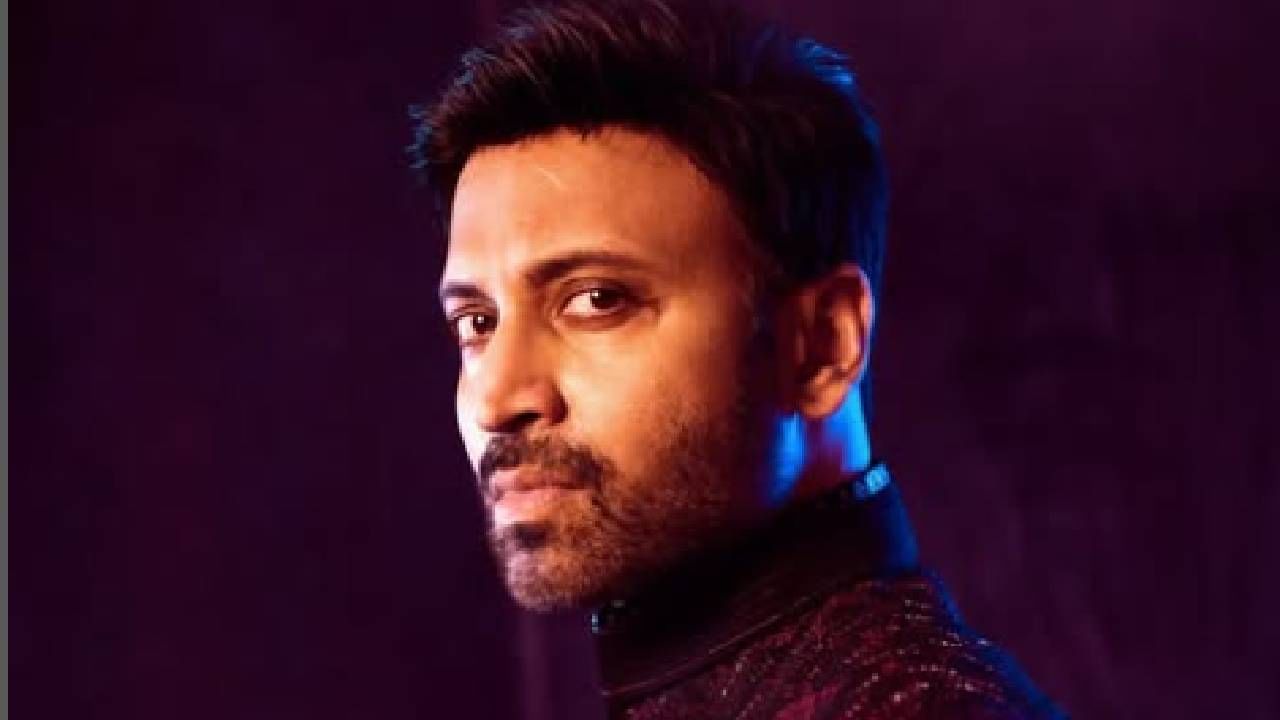 मीडिया अहवालानुसार, सुमंत एका अभिनेत्रीला डेट करत आहे. असा दावा केला जात आहे की, दोघे लवकरच लग्नाच्या बंधनात अडकू शकतात. विशेष म्हणजे, सुमंत याची धाकटी बहीण सुप्रिया यार्लागड्डा हिचं वय 46 वर्षे आहे, पण तिचं अद्याप लग्न झालेलं नाही.