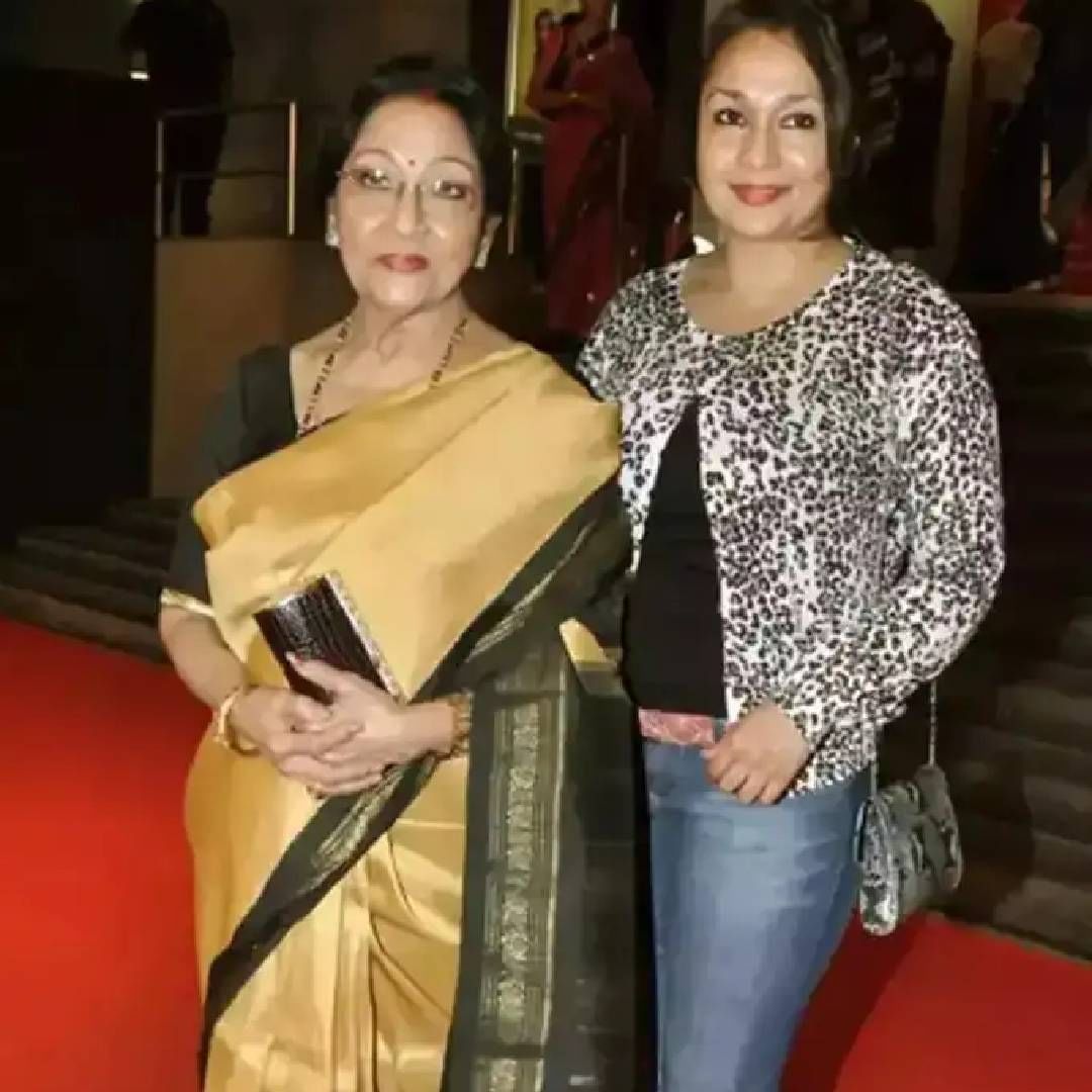 माला सिन्हा या नात्याच्या विरोधात होत्या. कारण नदीम सैफ दुसऱ्या धर्माचे होते आणि ते विवाहित होते. प्रतिभा आणि नदीम यांच्यात दुरावा यावा यासाठी माला सिन्हा यांनी अनेक प्रत्यत्न केल्याचं म्हटलं जातं आणि त्यात त्या यशस्वीसुद्धा झाल्या. 