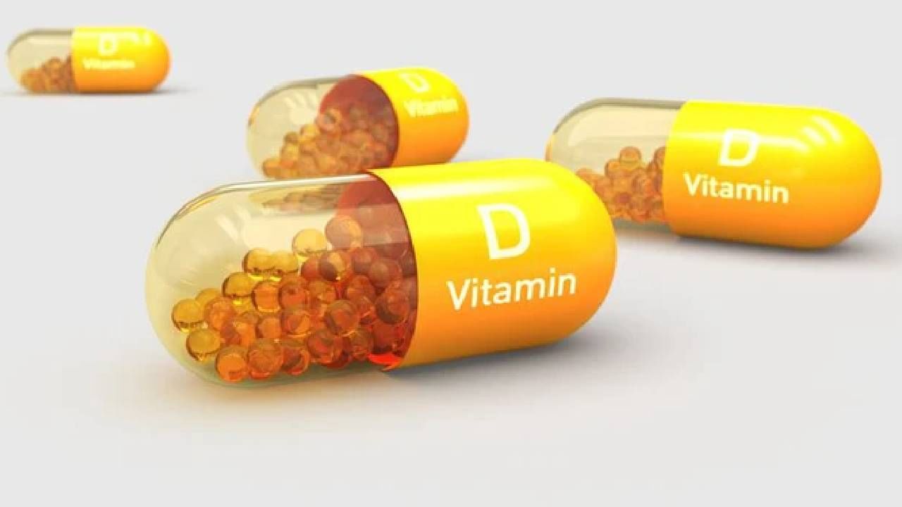आजकाल कोणते ना कोणते आजार सुरुच असतात. त्यासाठी औषधं आणि पथ्यपाणी करावं लागतं. गोळ्याऔषधी घ्याव्या लागतात. पण काही औषधांमुळे (anti epileptic drugs) डी जीवनसत्त्वाचे विघटन होते. व्हिटामिन डी ची कमतरता भासते.