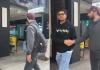 IND vs AUS – ऑस्ट्रेलियात फेरफटका मारताना गिलसोबत पाकिस्तानी चाहत्याची नापाक हरकत, हस्तांदोलन करत म्हणाला…