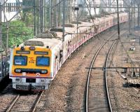 Mumbai Local Train : मुंबईत मध्य रेल्वेची जलद मार्गावरील वाहतूक विस्कळीत, एअर क्रॉम्प्रेसरमध्ये बिघाड