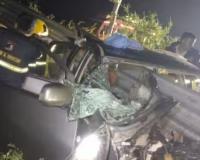 मुंबईहून जगन्नाथपुरीला जाणाऱ्या कारचा समृद्धी महामार्गावर भीषण अपघात, म्यानमारच्या दोन नागरिकांचा जागीच मृत्यू