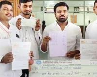 भाजप सरकारकडून बळीराजाची क्रूर थट्टा; नुकसानभरपाई म्हणून शेतकऱ्यांच्या खात्यात टाकले तीन, पाच, आठ आणि 21 रुपये!