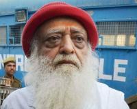आसाराम बापू पुन्हा तुरुंगाबाहेर, उच्च न्यायालयाने ६ महिन्यांचा अंतरिम जामीन केला मंजूर