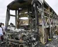 आंध्रप्रदेशमध्ये बसला आग, 20 जण ठार