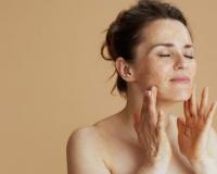 चेहऱ्यावर बटाटा लावण्याचे फायदे, वाचा